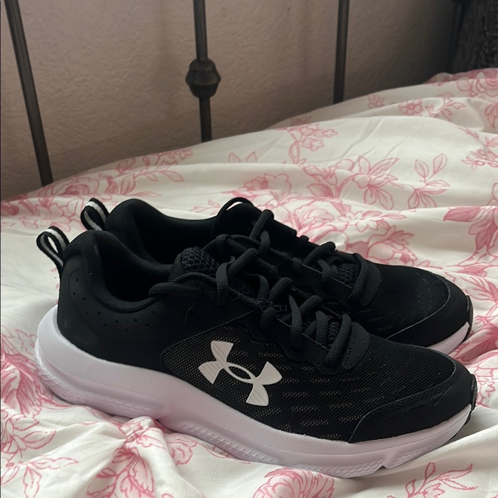 Under Armour Black Athletic Shoes